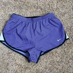 nike dri-fit shorts | xs